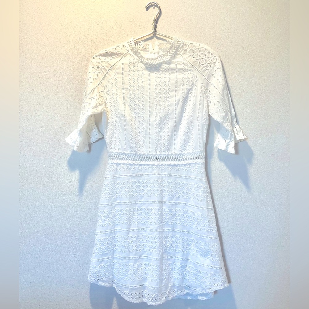 LACE EMBROIDERED FLARE DRESS